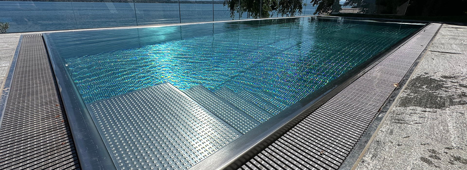 Piscine coque en kit